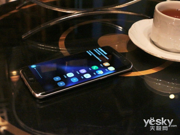 宋仲基撩妹神器三星S7 edge深度评测